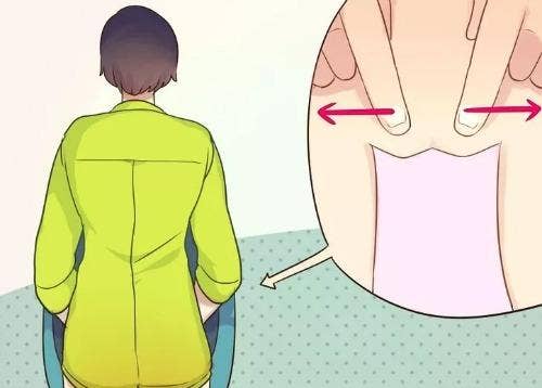 what hole do girls pee out of What hole do girls pee out of